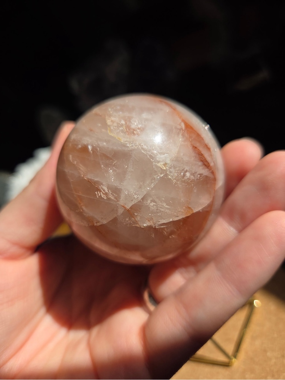 Fire quartz sphere - Picture 12 of 15